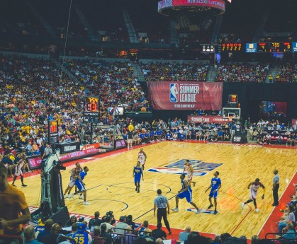 华体会体育官方在线-中国田径队在国际比赛中崭露头角，奖牌不断，中国田径队参赛名单